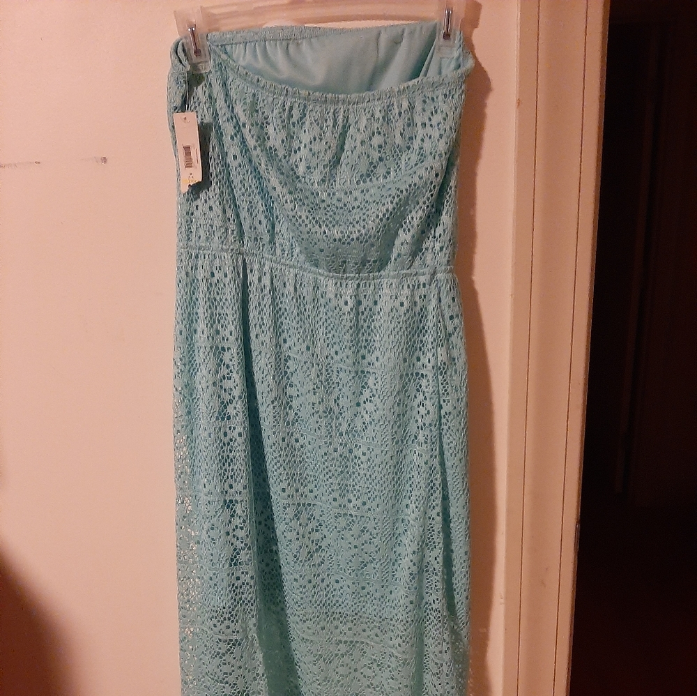 Dress - Picture 2 of 2
